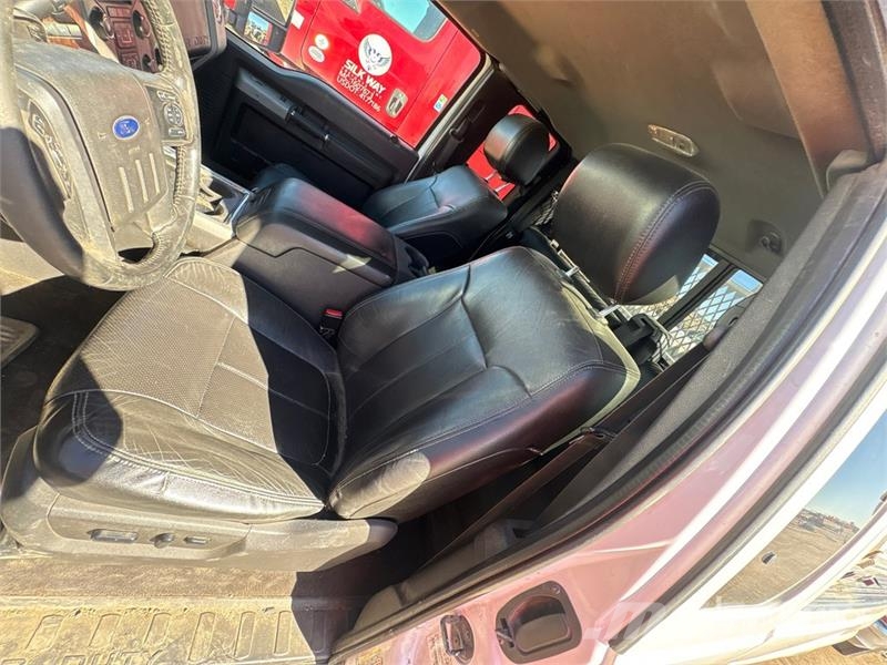 Ford F-250 Lariat 4x4 Extended Cab Pickup أخرى