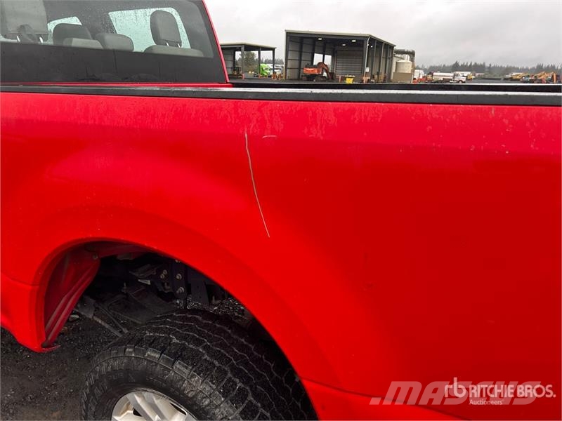 Ford F-250 STX 4x4 Crew Cab Pickup 其他