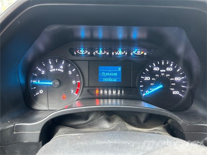 Ford F-250 STX 4x4 Crew Cab Pickup 其他