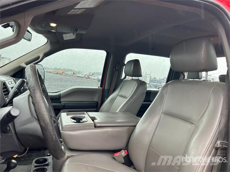 Ford F-250 STX 4x4 Crew Cab Pickup 其他