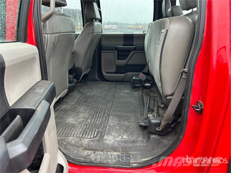 Ford F-250 STX 4x4 Crew Cab Pickup 其他