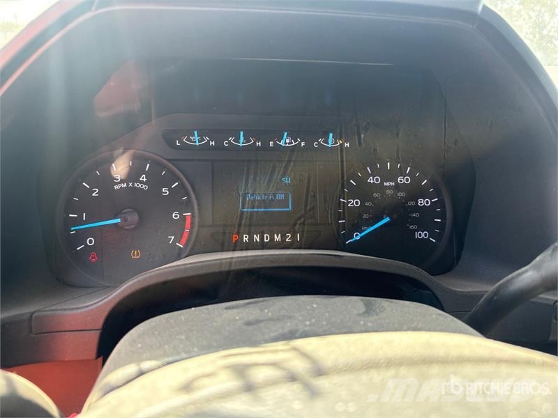 Ford F-250 STX 4x4 Crew Cab Pickup Autre fourgon / utilitaire