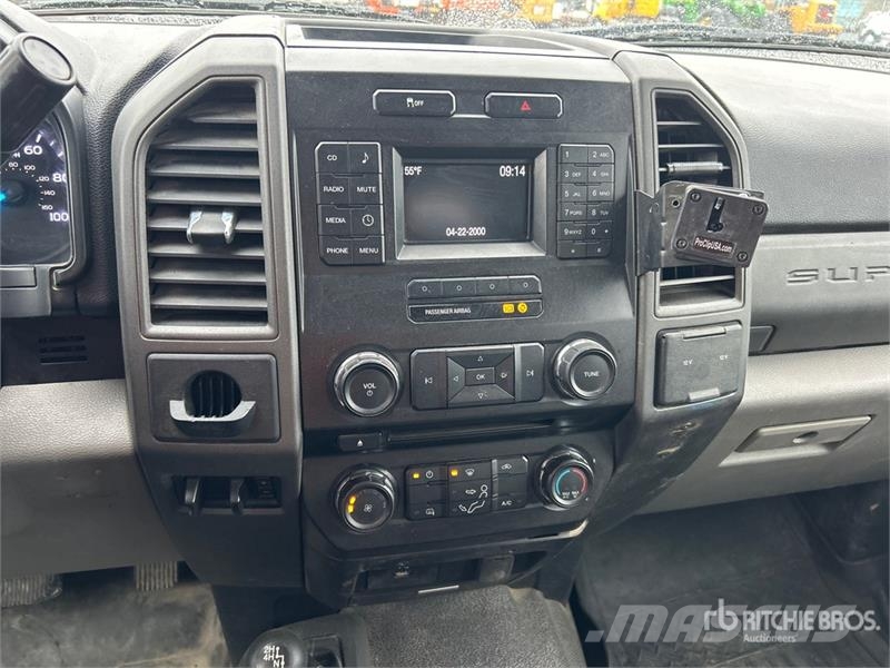 Ford F-250 STX 4x4 Crew Cab Pickup 其他