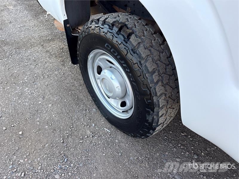 Ford F-250 XL 4x2 Crew Cab Pickup Άλλα Vans