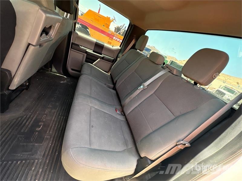 Ford F-250 XL 4x2 Crew Cab Pickup Anders
