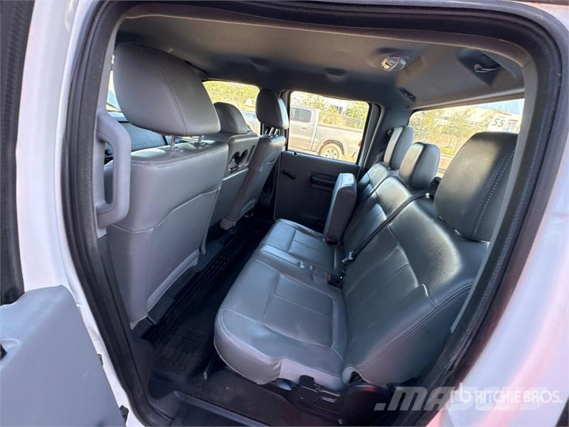 Ford F-250 XL 4x2 Crew Cab Pickup Άλλα Vans