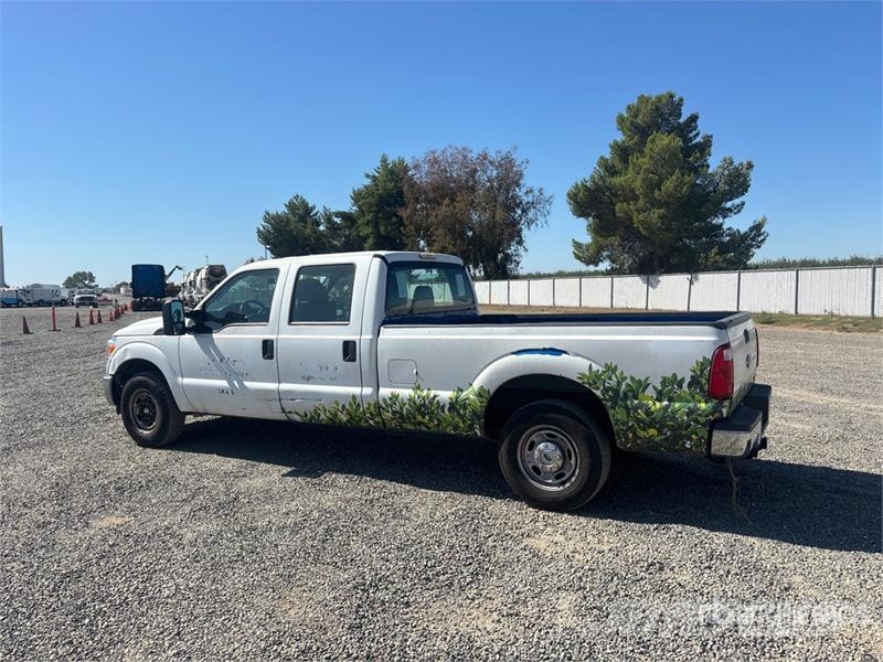 Ford F-250 XL 4x2 Crew Cab Pickup Άλλα Vans