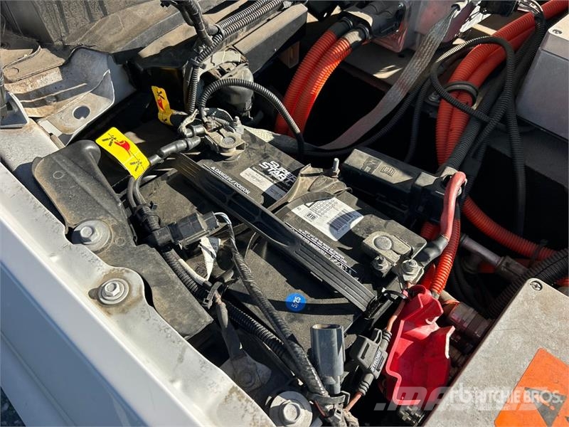 Ford F-250 XL 4x2 Crew Cab Electric Pickup Άλλα Vans