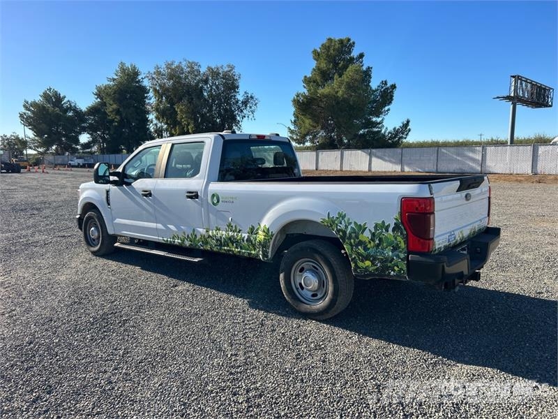 Ford F-250 XL 4x2 Crew Cab Electric Pickup Άλλα Vans