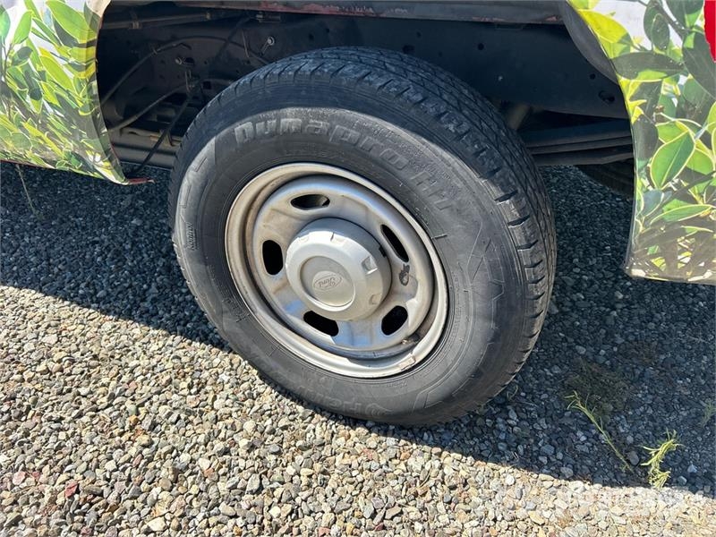 Ford F-250 XL 4x2 Crew Cab Pickup Anders