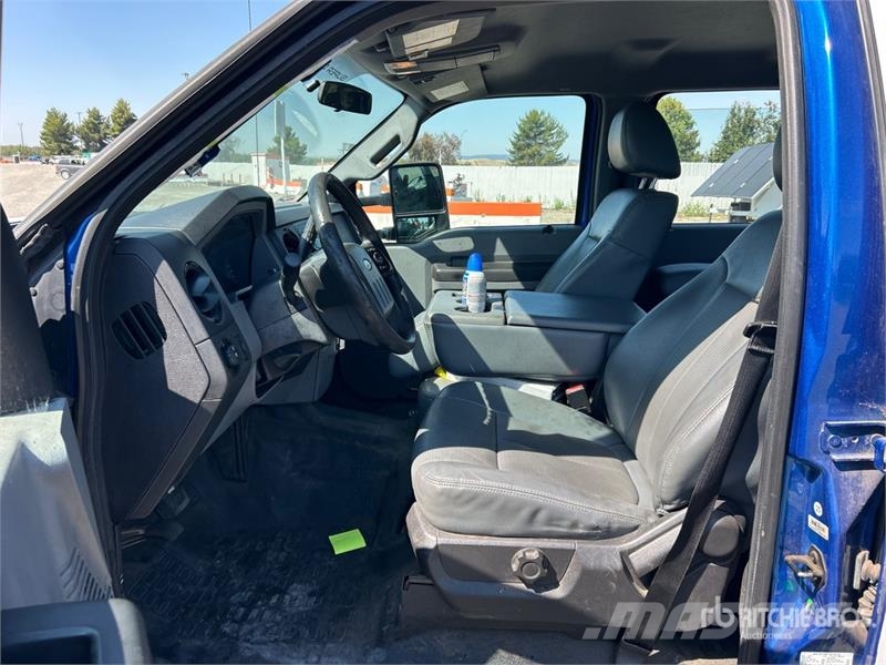 Ford F-250 XL 4x2 Crew Cab Pickup Άλλα Vans