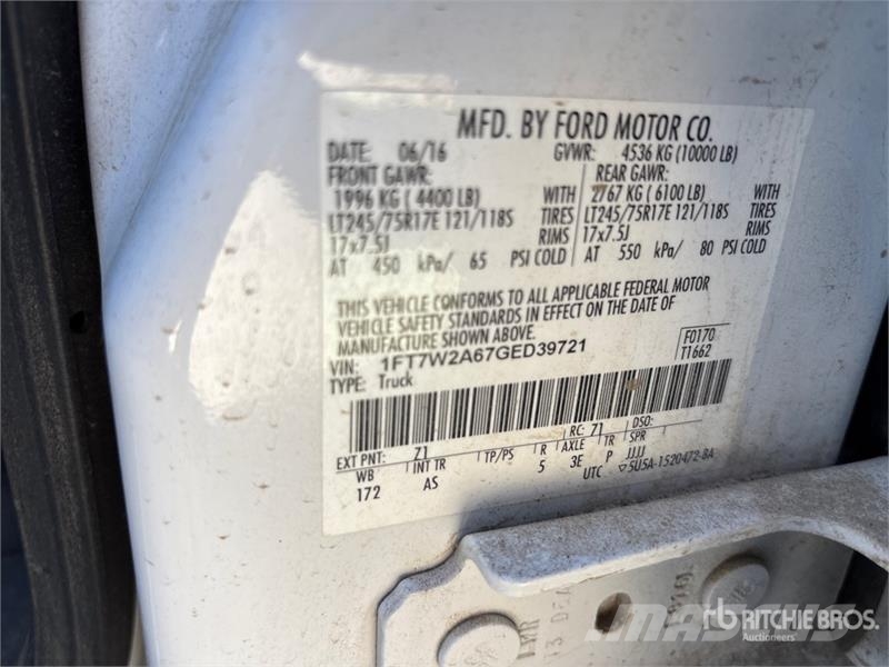 Ford F-250 XL 4x2 Crew Cab Pickup Otras furgonetas