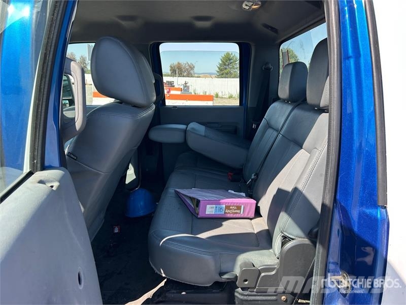 Ford F-250 XL 4x2 Crew Cab Pickup Anders