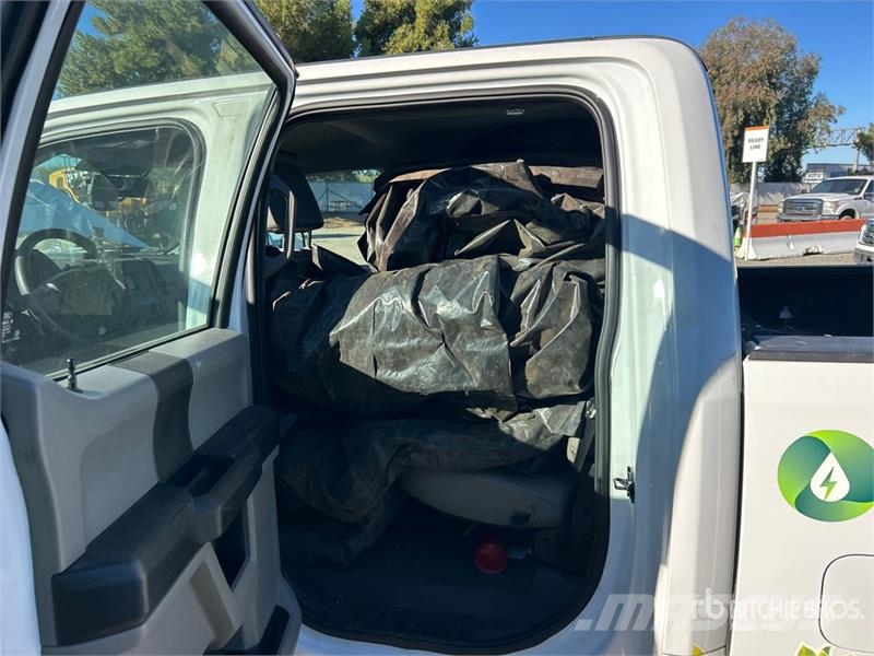 Ford F-250 XL 4x2 Crew Cab Electric Pickup Άλλα Vans