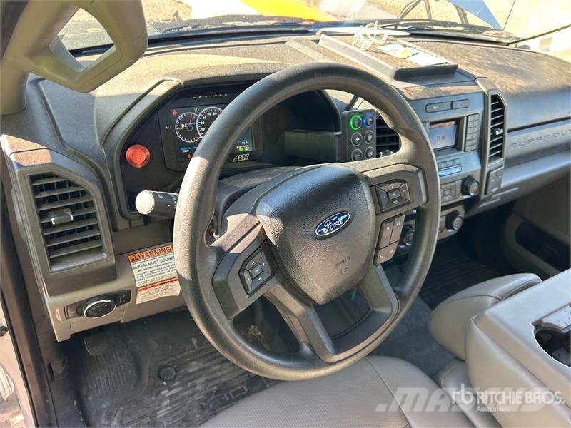 Ford F-250 XL 4x2 Crew Cab Electric Pickup Άλλα Vans
