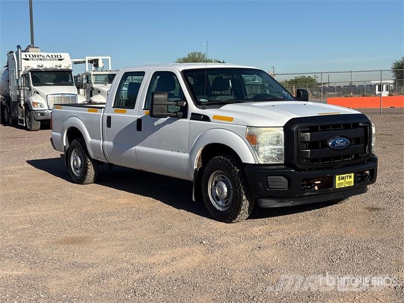 Ford F-250 XL 4x2 Crew Cab Pickup Άλλα Vans