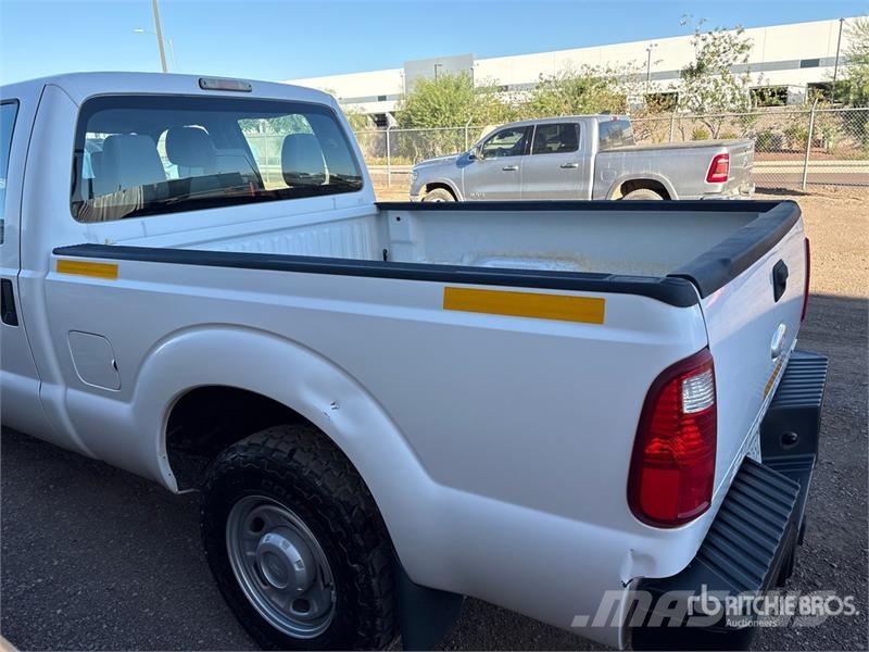 Ford F-250 XL 4x2 Crew Cab Pickup Άλλα Vans