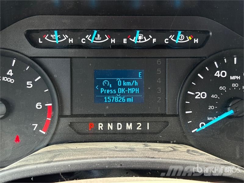 Ford F-250 XL 4x2 Extended Cab Pickup أخرى