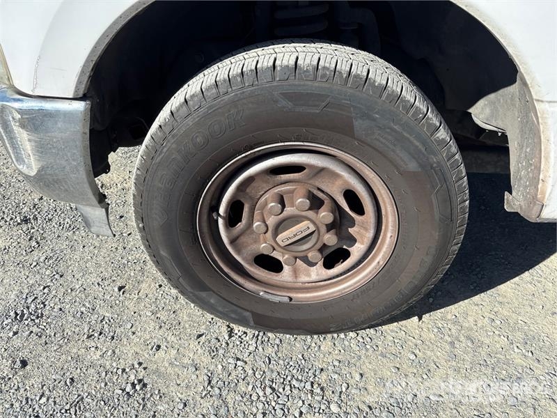 Ford F-250 XL 4x2 Extended Cab Pickup Citi