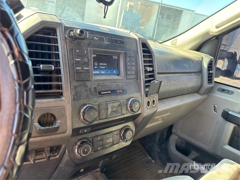 Ford F-250 XL 4x2 Extended Cab Pickup Citi