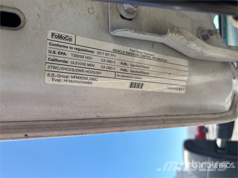 Ford F-250 XL 4x2 Extended Cab Pickup Ostalo