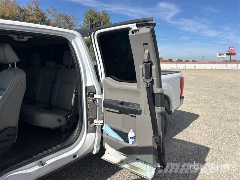 Ford F-250 XL 4x2 Extended Cab Pickup 其他