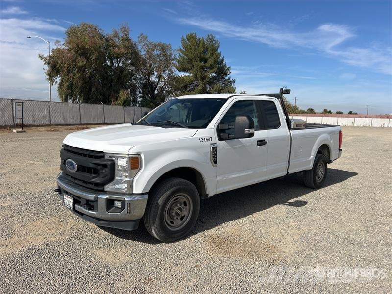 Ford F-250 XL 4x2 Extended Cab Pickup 其他