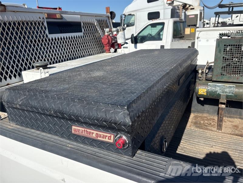 Ford F-250 XL 4x2 Extended Cab Pickup Ostalo