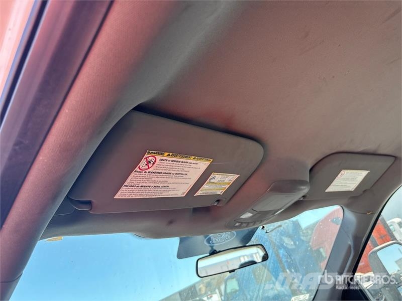 Ford F-250 XL 4x2 Extended Cab Pickup Ostalo
