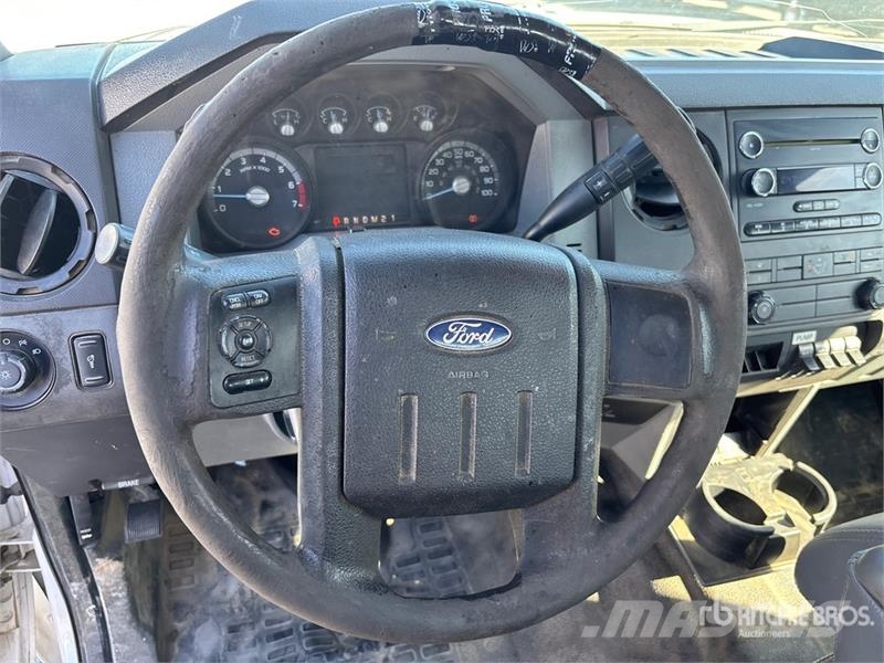 Ford F-250 XL 4x2 Extended Cab Pickup Otras furgonetas