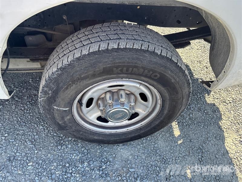Ford F-250 XL 4x2 Extended Cab Pickup Otras furgonetas