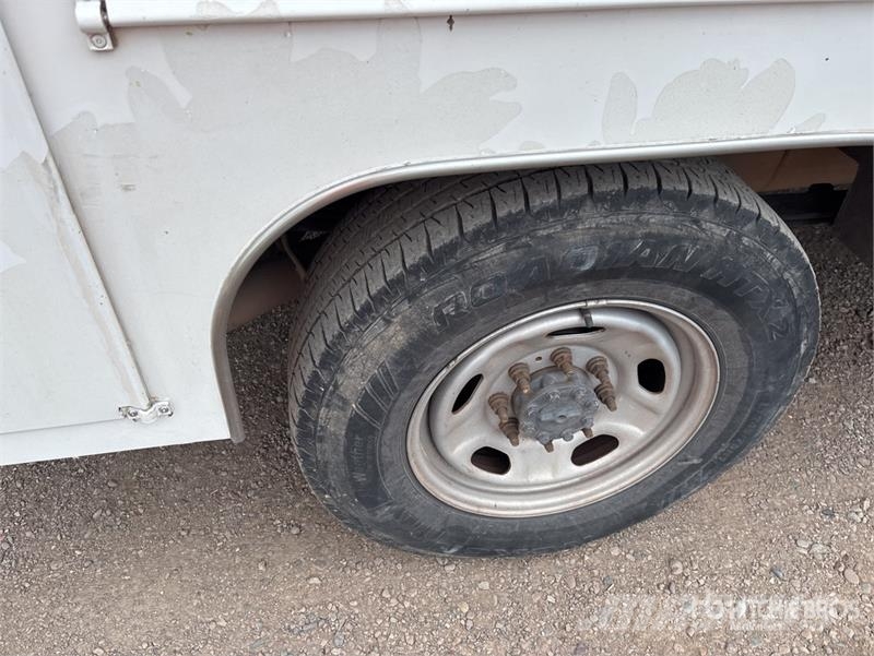 Ford F-250 XL 4x2 Extended Cab Utility Truck Пикапи