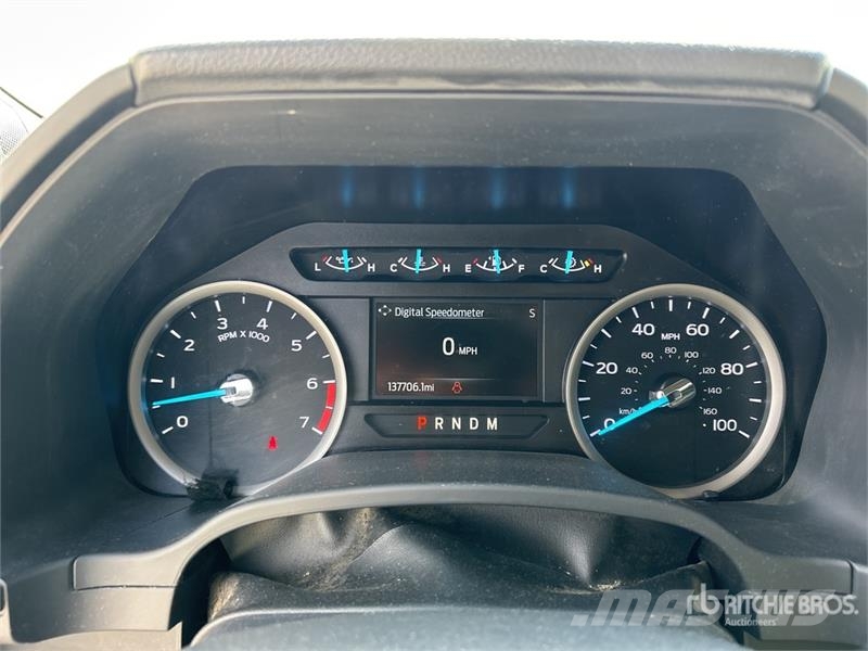 Ford F-250 XL 4x2 Extended Cab Pickup 其他