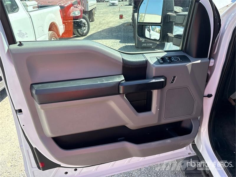 Ford F-250 XL 4x2 Extended Cab Pickup Ostalo