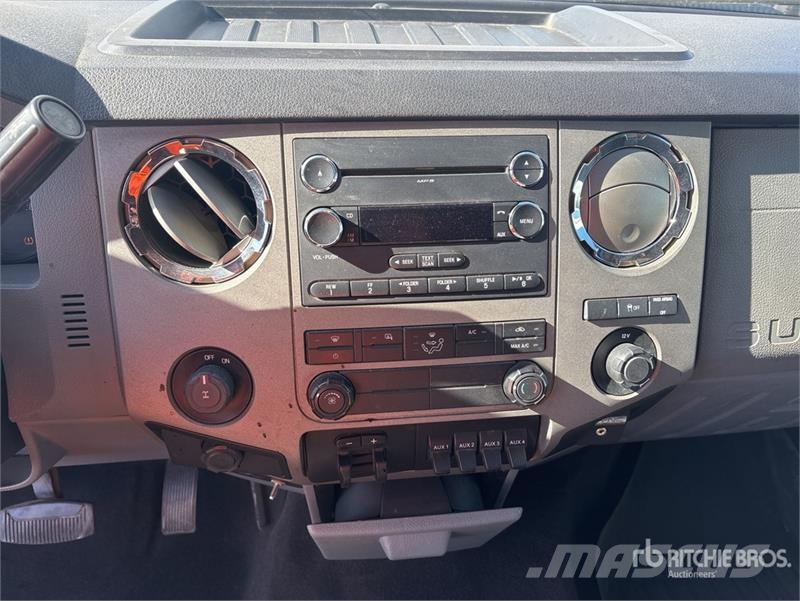Ford F-250 XL 4x2 Extended Cab Pickup Ostalo