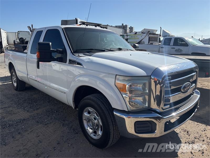 Ford F-250 XL 4x2 Extended Cab Pickup Ostalo
