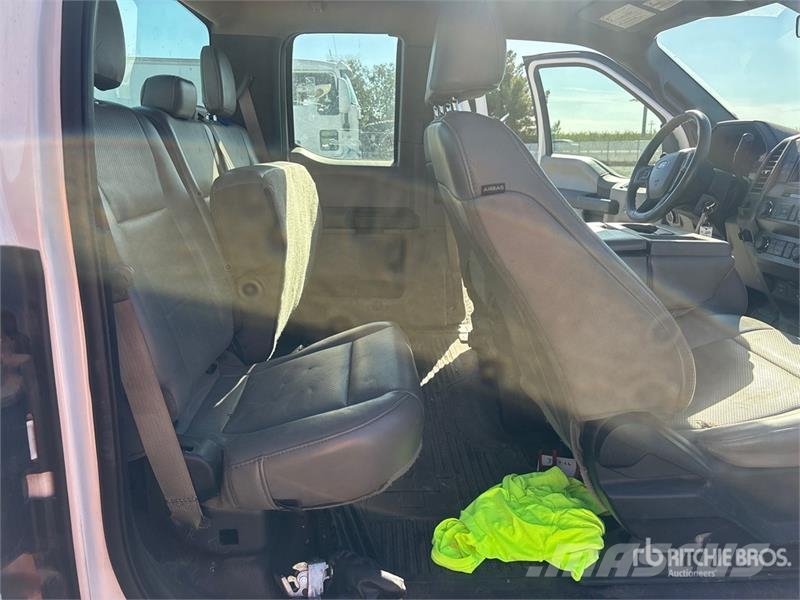 Ford F-250 XL 4x2 Extended Cab Pickup Anders