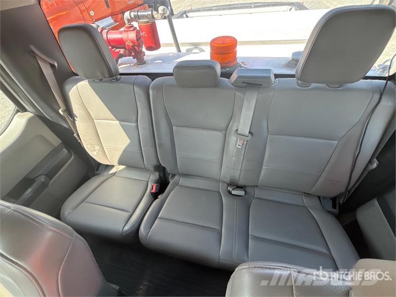 Ford F-250 XL 4x2 Extended Cab Pickup Други