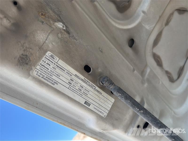 Ford F-250 XL 4x2 Extended Cab Pickup Прочие фургоны