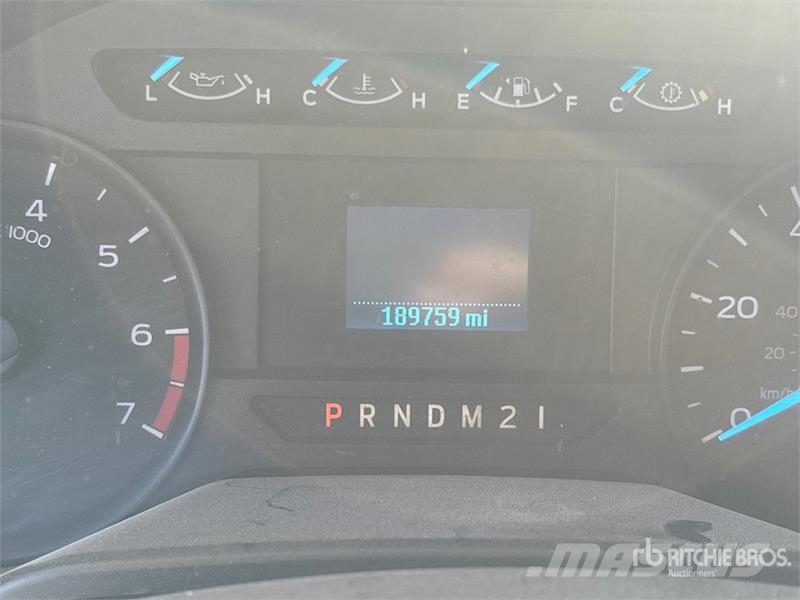 Ford F-250 XL 4x2 Extended Cab Pickup أخرى