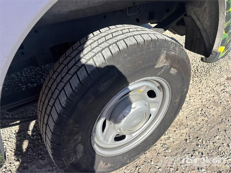 Ford F-250 XL 4x2 Extended Cab Pickup Anders