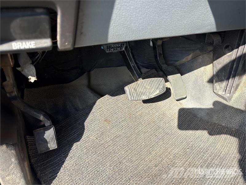 Ford F-250 XL 4x2 Extended Cab Pickup Прочие фургоны