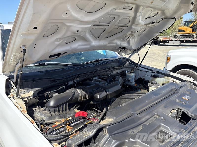 Ford F-250 XL 4x2 Extended Cab Pickup Ostalo