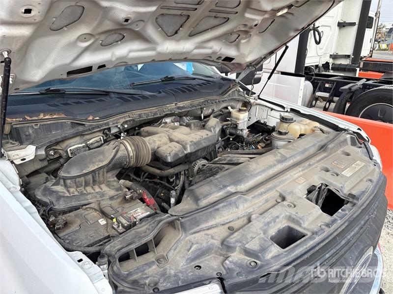 Ford F-250 XL 4x2 Extended Cab Pickup Ostalo