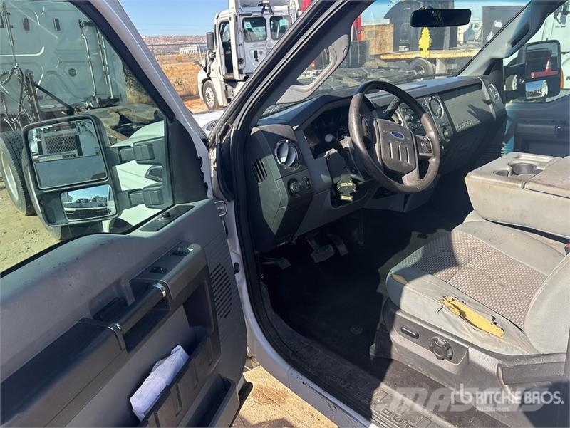 Ford F-250 XL 4x2 Extended Cab Pickup Ostalo