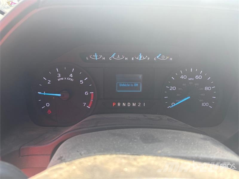 Ford F-250 XL 4x2 Extended Cab Pickup Други