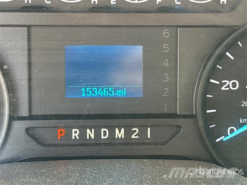 Ford F-250 XL 4x2 Extended Cab Pickup Ostalo
