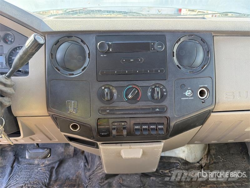 Ford F-250 XL 4x2 Extended Cab Pickup Прочие фургоны
