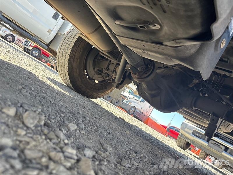 Ford F-250 XL 4x2 Extended Cab Pickup Ostalo