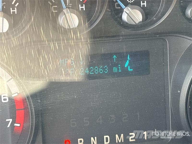 Ford F-250 XL 4x2 Extended Cab Pickup Ostalo